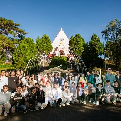 Học sinh Khối 12 tham quan dã ngoại tại Đà Lạt ngày 19 tháng 12 năm 2024
109 images